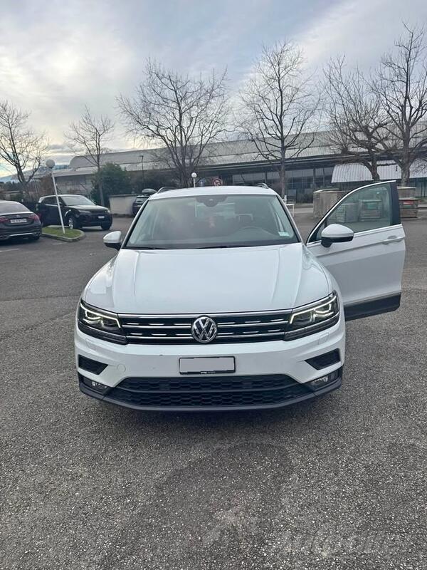 Volkswagen - Tiguan