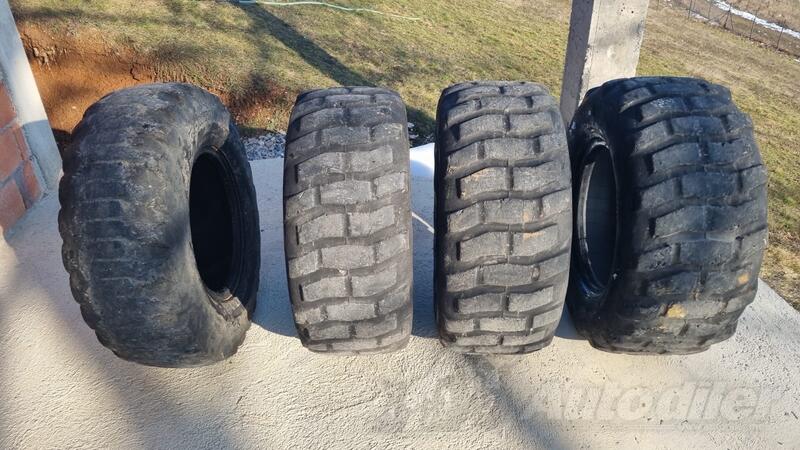 Dunlop - 15.5/55/R18 - Univerzalna guma