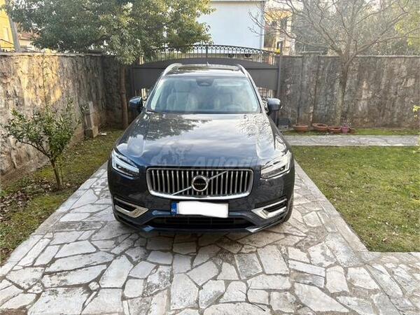Volvo - XC 90 - B5 2.0 AWD