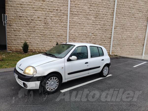 Renault - Clio - 1.9DTI