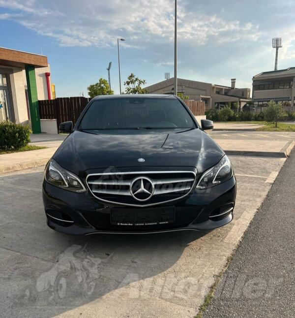 Mercedes Benz - E 200 - MERCEDES E200