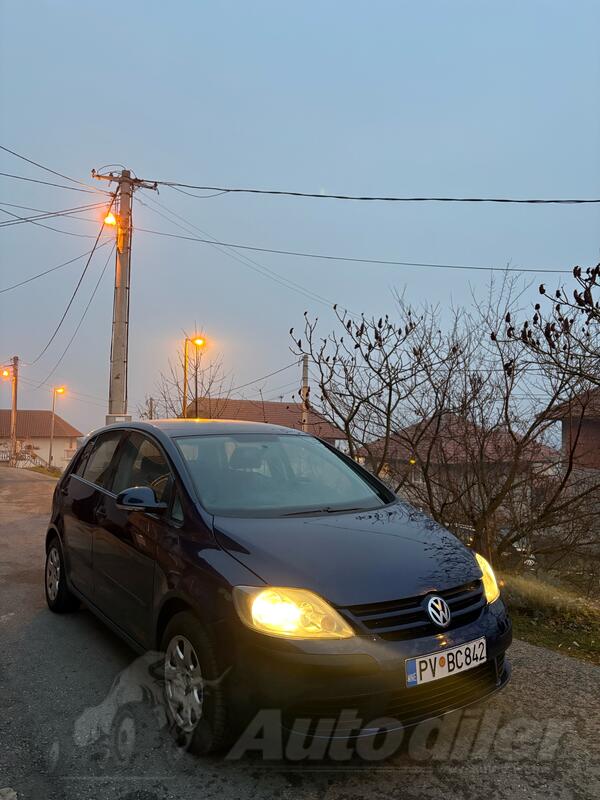 Volkswagen - Golf Plus - 19 77