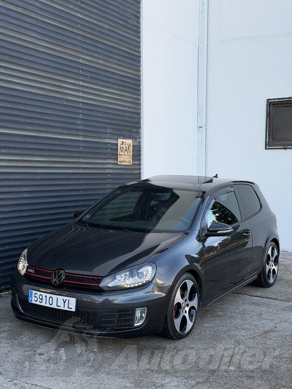 Volkswagen - Golf GTI - 2.0GTI