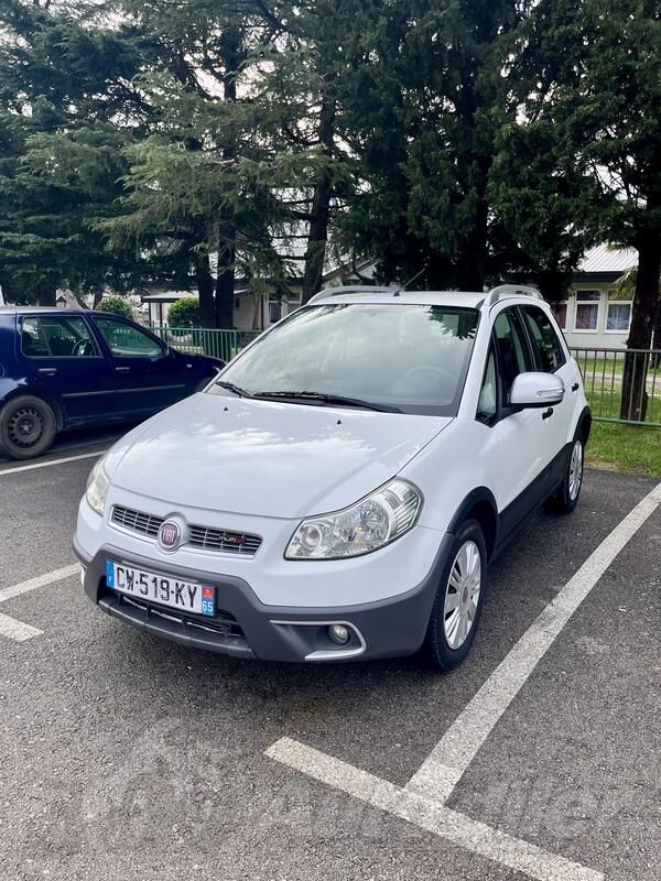 Fiat - Sedici - 4x4
