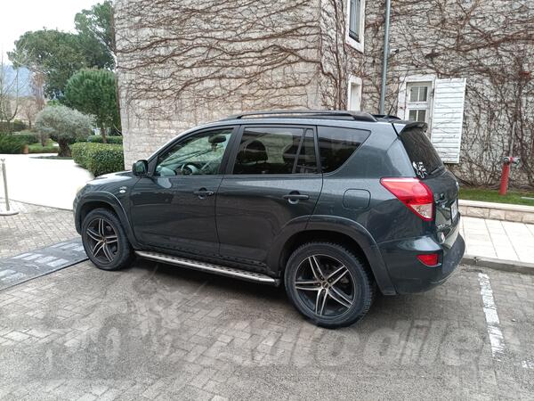 Toyota - RAV 4 - 2.2D-4D