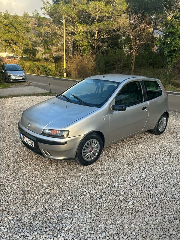 Fiat - Punto - 1.2benz 16v
