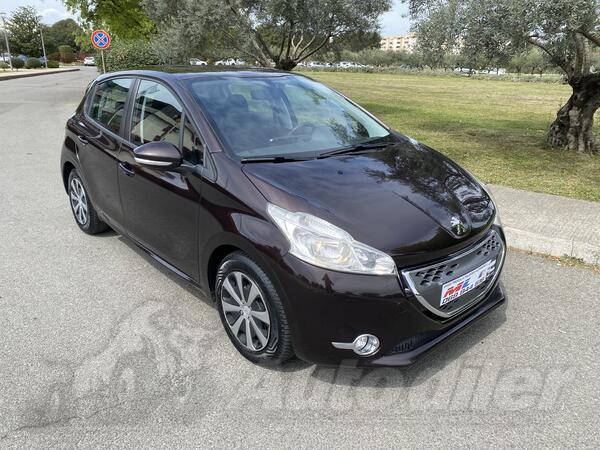 Peugeot - 208 - AUTOMATIK