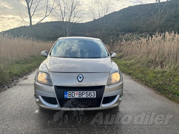 Renault - Scenic - 1.5 dci