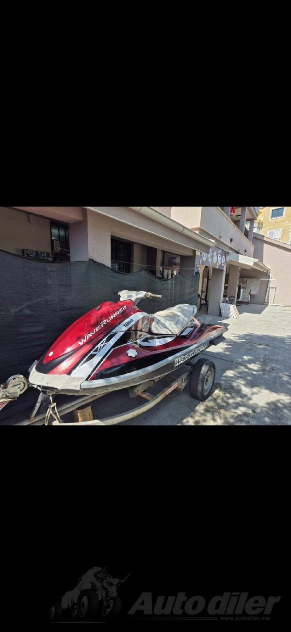 Yamaha - waverunner