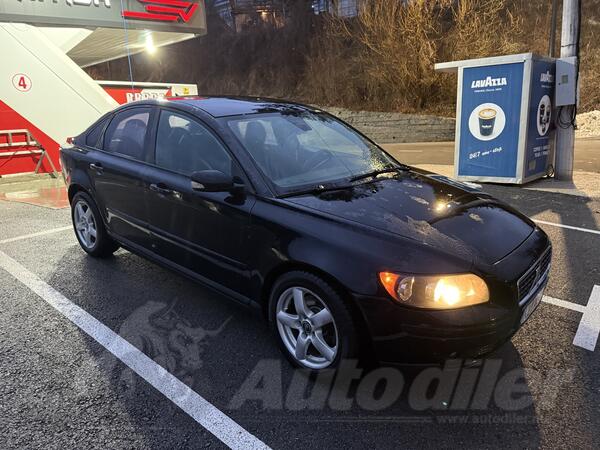 Volvo - S40 - 2.0
