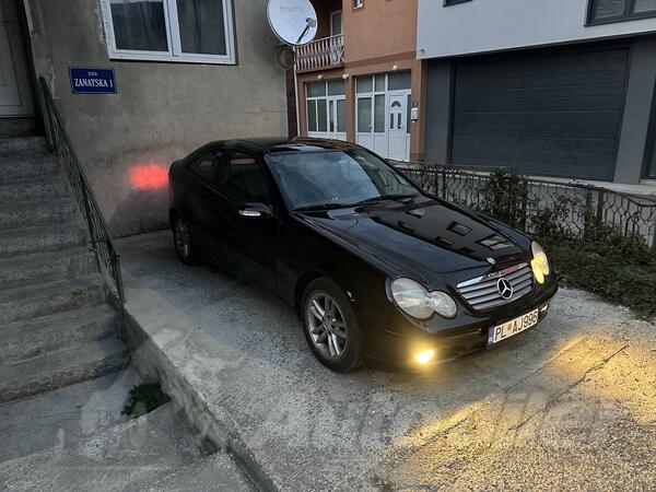 Mercedes Benz - C 220 - C220 CDI Coupe