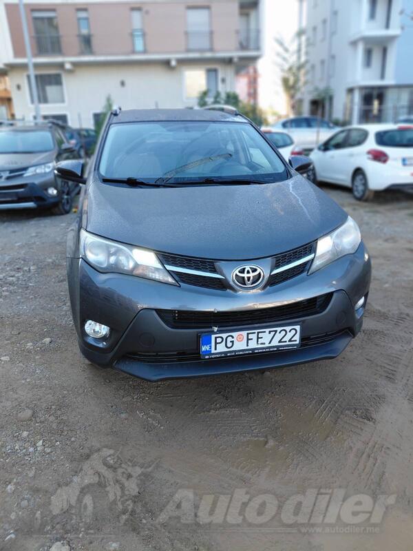 Toyota - RAV 4 - 2.0