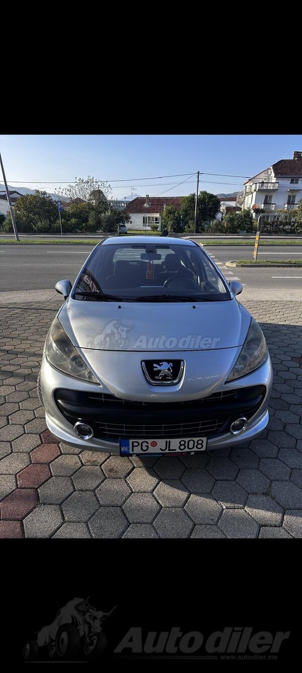 Peugeot - 207 - 1.6 hdi
