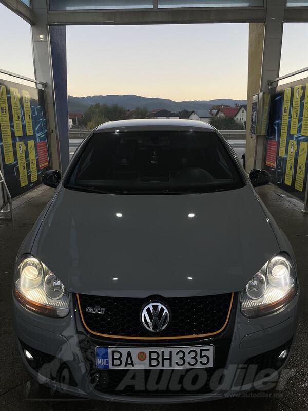 Volkswagen - Golf 5 - 1.9