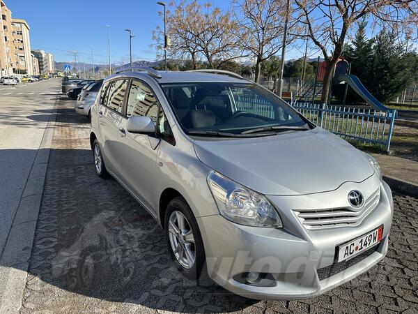 Toyota - Verso - 2.0D-4D