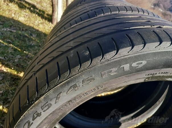 Pirelli - / - Univerzalna guma