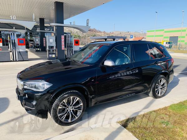 BMW - X5 M50 - X5 M50d
