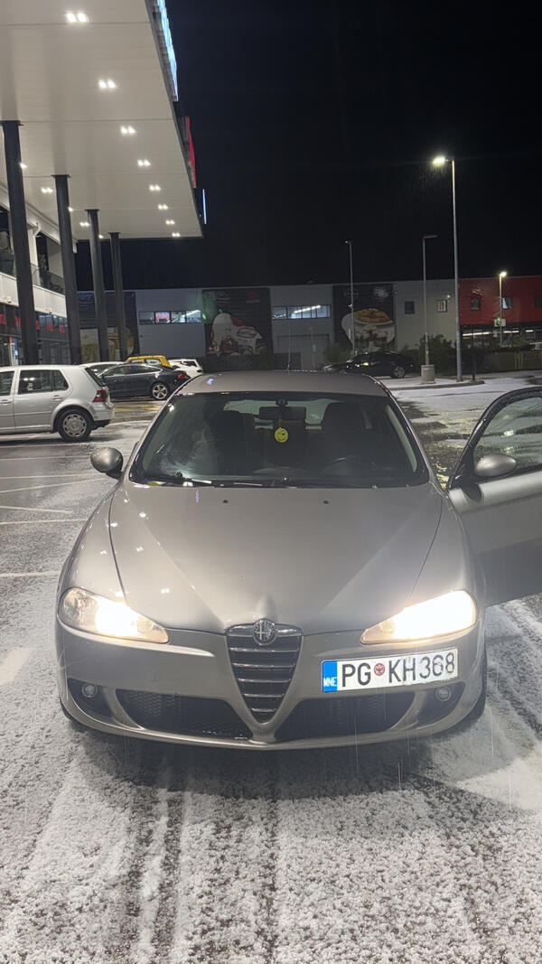 Alfa Romeo - 147