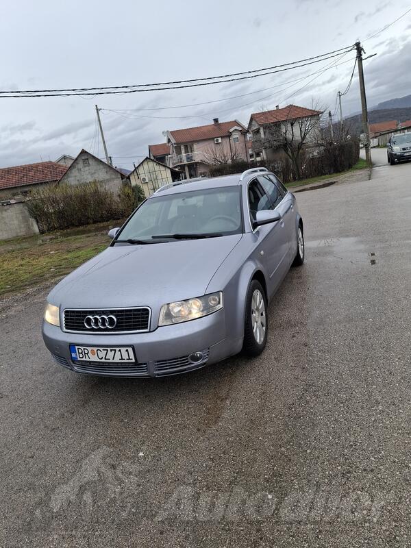 Audi - A4 - 1900