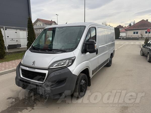 Peugeot - BOXER 2.2 HDI 330 L2H1