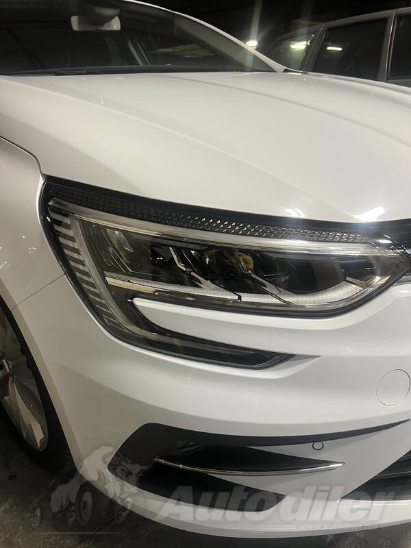 Desni far za Renault - Megane    - 2020-2023