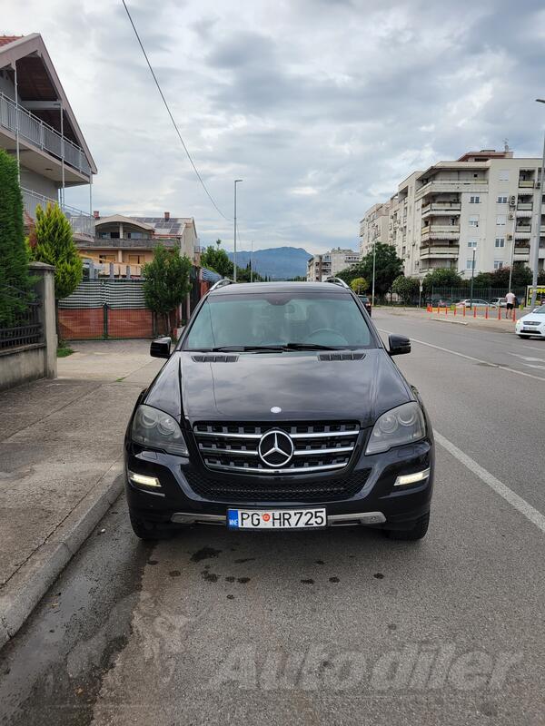 Mercedes Benz - ML 350 - 350 CDI 4 MATIK