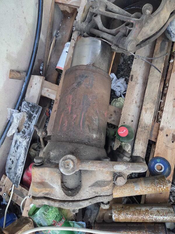 14. oktobar - Klip od kipe