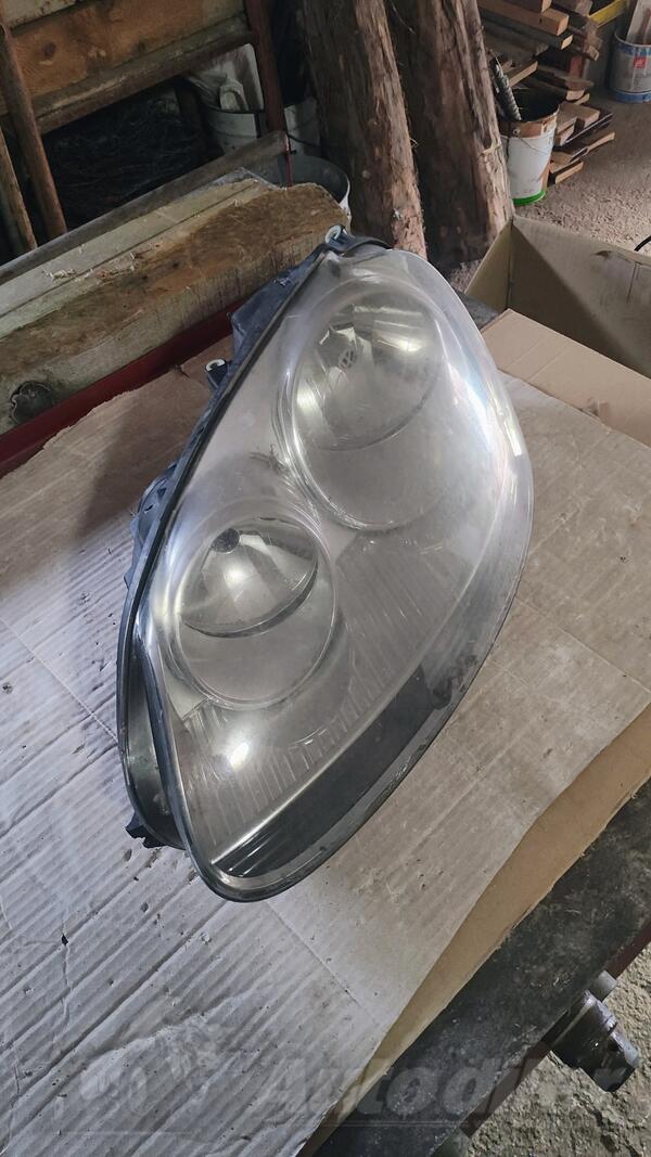 Sol far za Volkswagen - Golf 5    - 2005