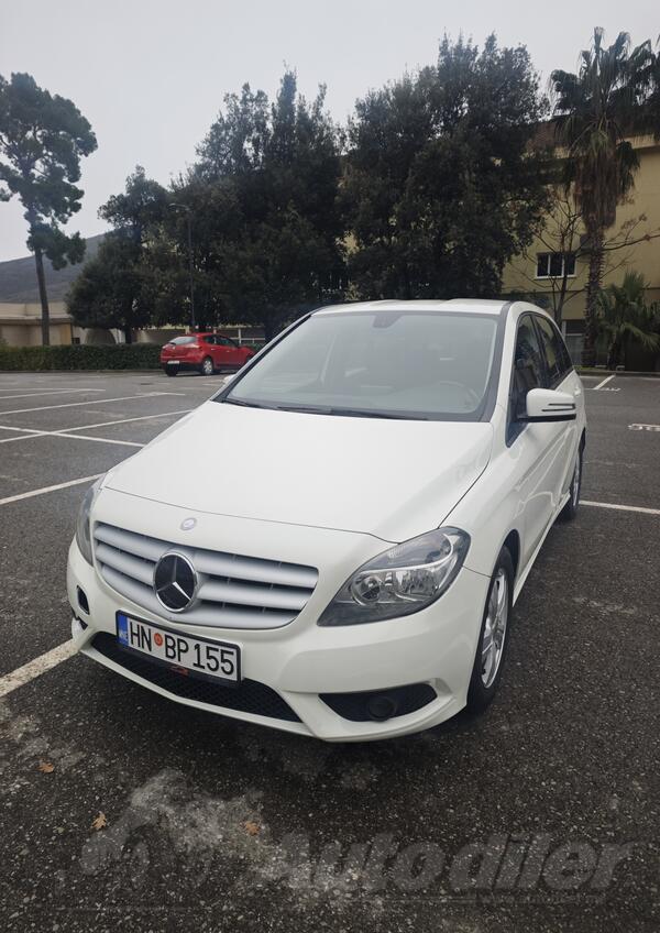 Mercedes Benz - B 180 - 180
