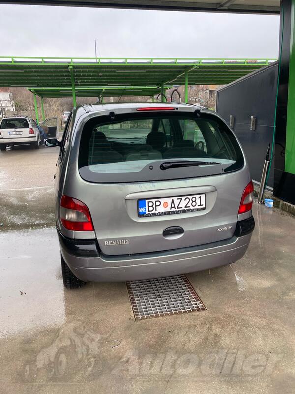 Renault - Scenic - 1.9