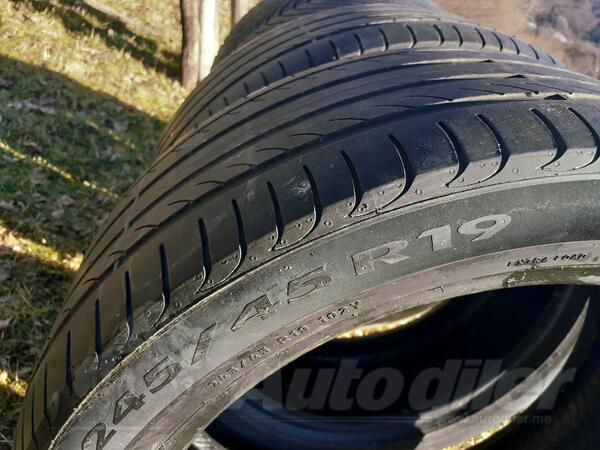 Pirelli - / - Univerzalna guma