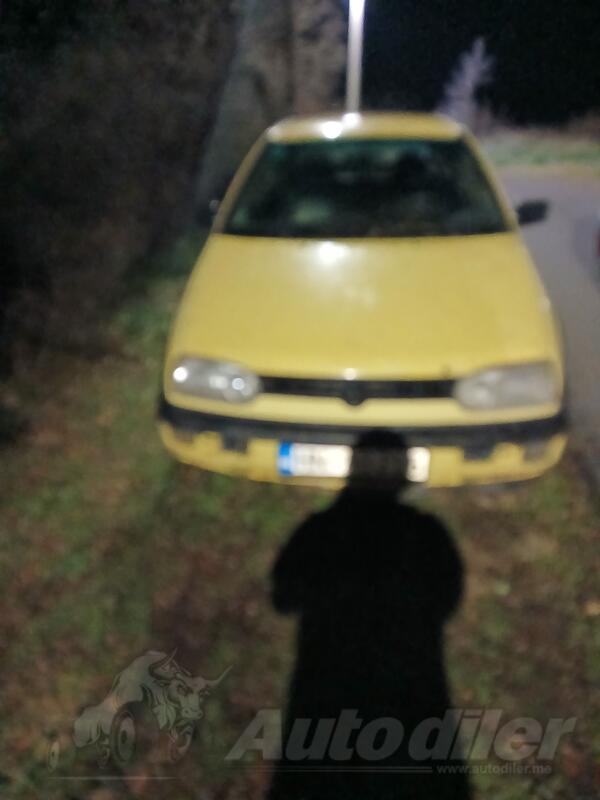 Volkswagen - Golf 3 - 1.6 Benzinac