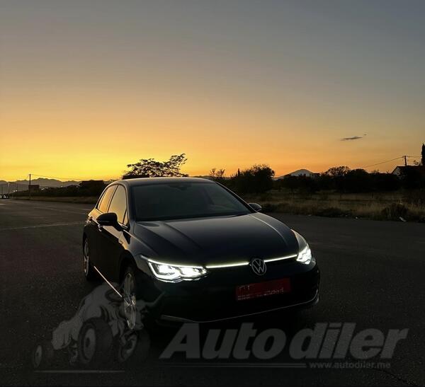 Volkswagen - Golf 8 - 2.0tdi