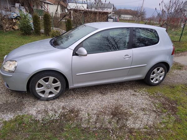 Volkswagen - Golf 5 - 2.0,103 kw-8 ventila