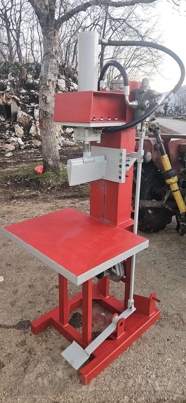 Rucna izrada - Masina za cijepanje,cjepac,cijepac