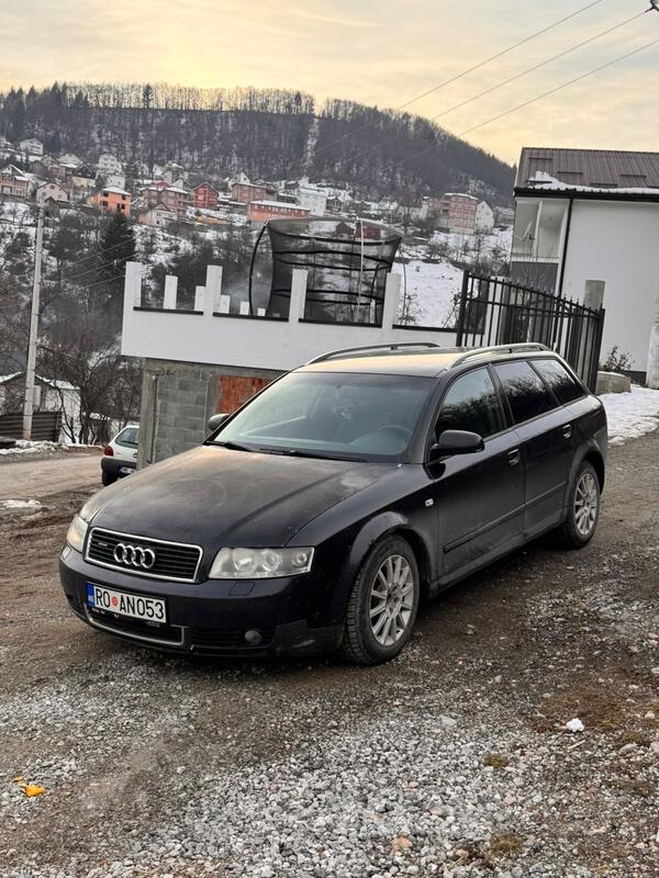 Audi - A4 - 2.5 tdi QUATTRO