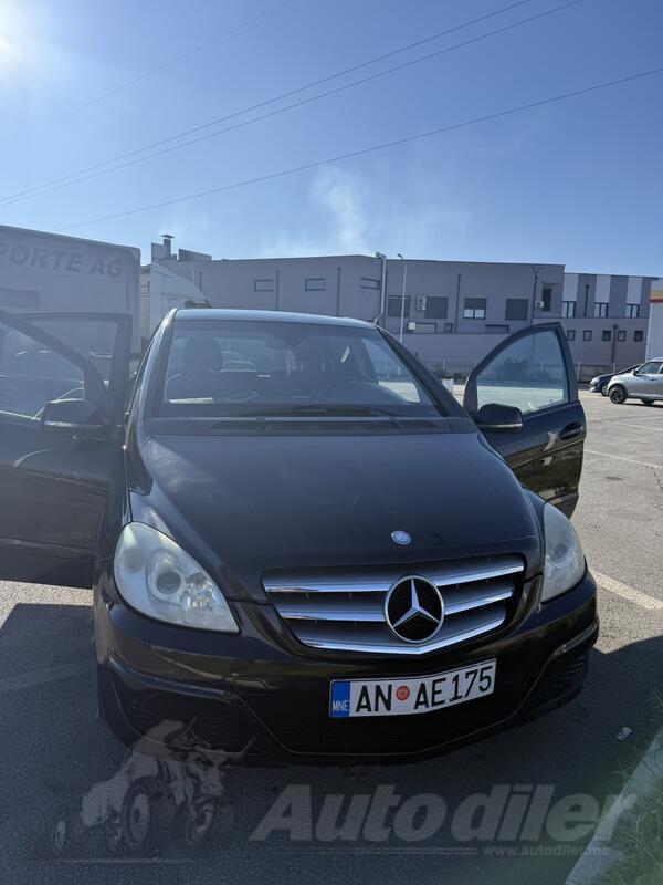 Mercedes Benz - B 180 - 2,0