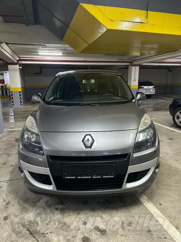 Renault - Scenic - 1.9 DCI