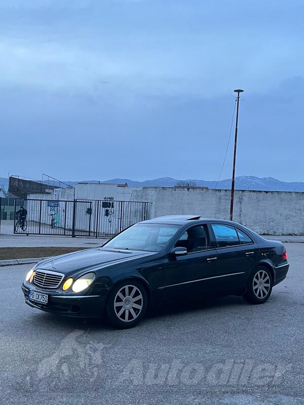 Mercedes Benz - E 270 - CDI