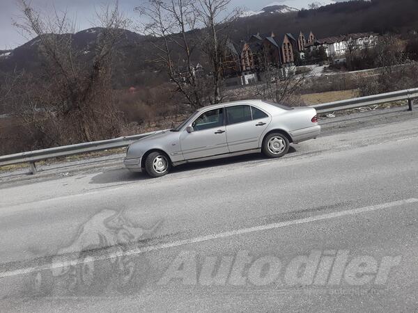 Mercedes Benz - E 250 - 2.5 D, ELEGANCE