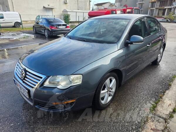 Volkswagen - Passat - 2.0 TDI