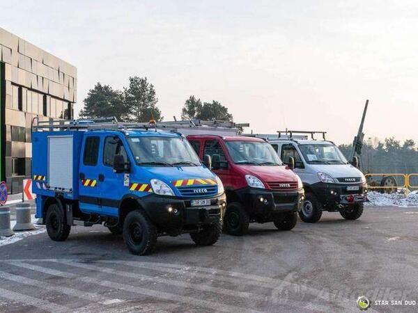 Iveco - DAILY 55S18DW 4x4 Doka minibus furgon / STR-0511