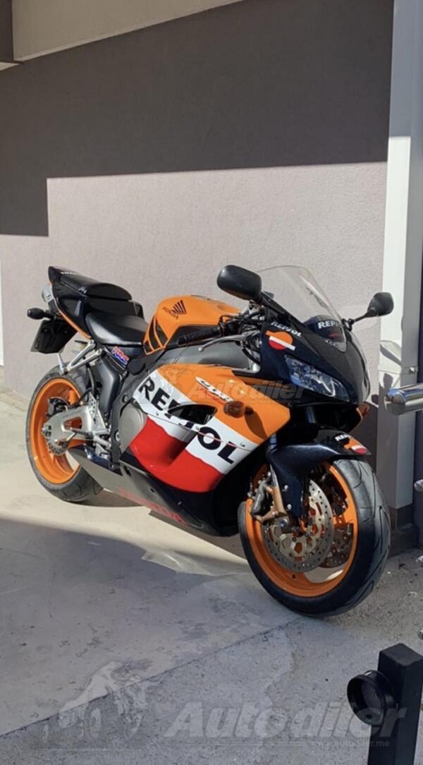 Honda - CBR1000RR SC57 Repsol