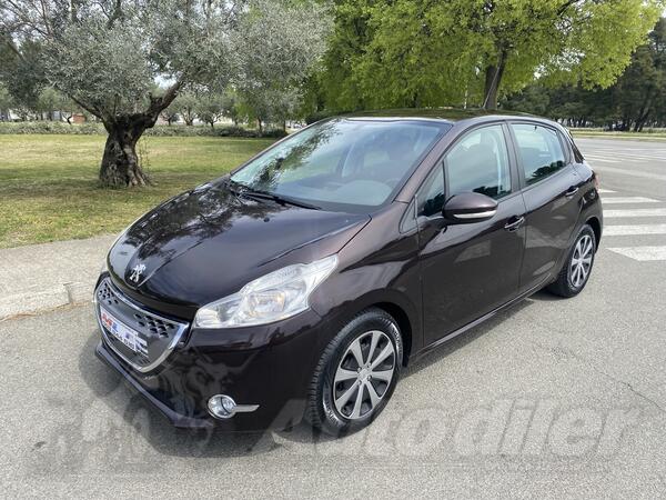 Peugeot - 208 - AUTOMATIK