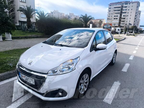 Peugeot - 208 - 1,6hdi