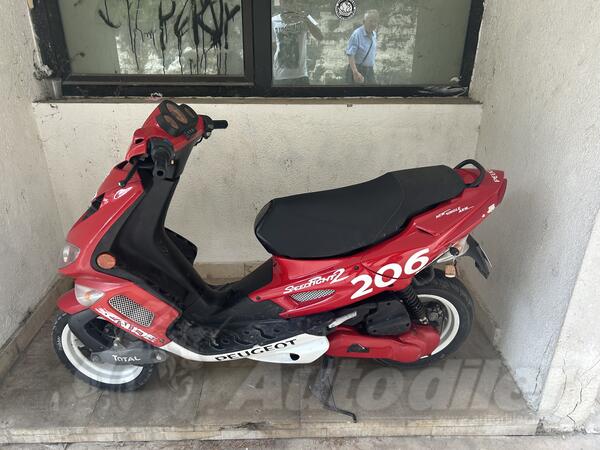 Peugeot - speedfight2