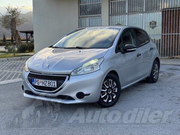 Peugeot - 208 - 1.4HDI