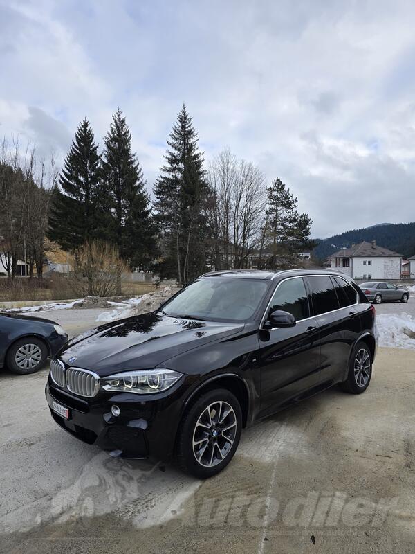 BMW - X5 M - 40 X-Drive