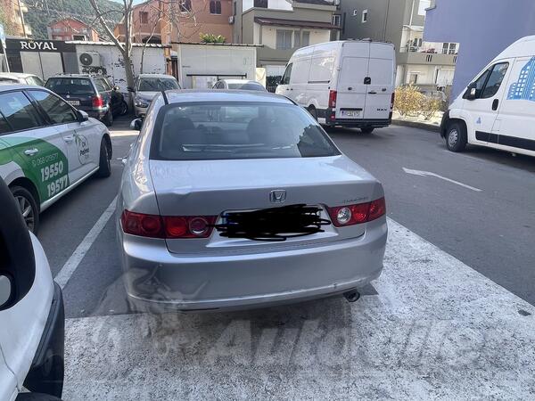 Honda - Accord - 2.0