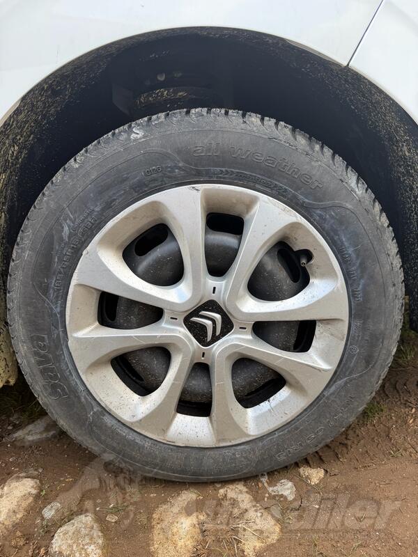 Fabričke felne i 4x108 gume